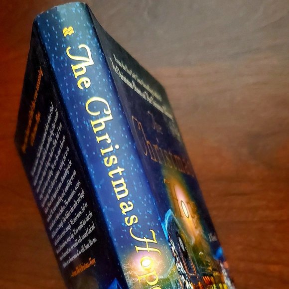 The Christmas Hope by Donna VanLiere Hardcover Book - 2005 Fiction Religious - Picture 4 of 7